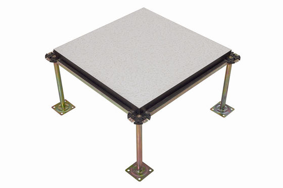610 * 610mm Concentrated Load 3000N Server Room Raised Floor HPL Coated