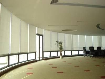 Ciechi verticali della tenda degli schermi girevoli di lusso moderni del tessuto con poliestere