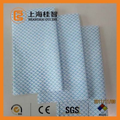 Gewellter nichtgewebter Rollenküchen-Haushalt wischt die Möbel ab, die Stoff abwischen